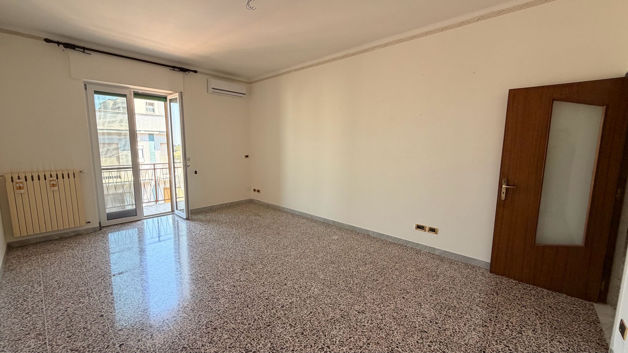 Appartamento con Vista Panoramica a Pochi Metri da Piazza XX Settembre